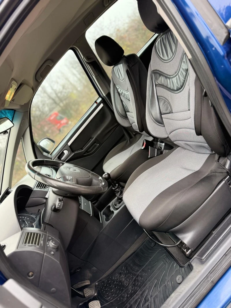 Opel Meriva НАПЪЛНО ОБСЛУЖЕН/НОВИ ГУМИ(DOT2024) КЛИМАТРОНИК , снимка 13 - Автомобили и джипове - 52749213