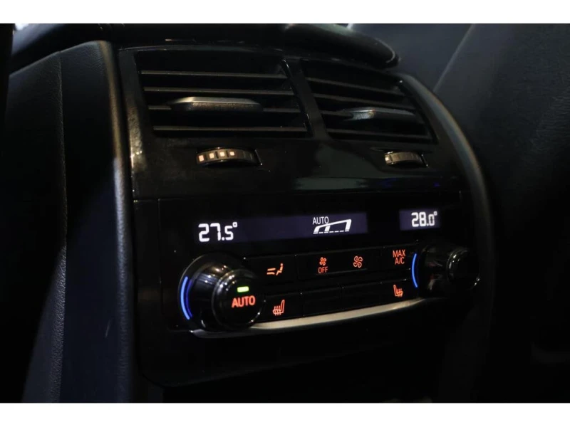 BMW 540 * 540i xDrive | M PACKAGE * CARFAX * ЦЕНА ДО БГ, снимка 16 - Автомобили и джипове - 52906312