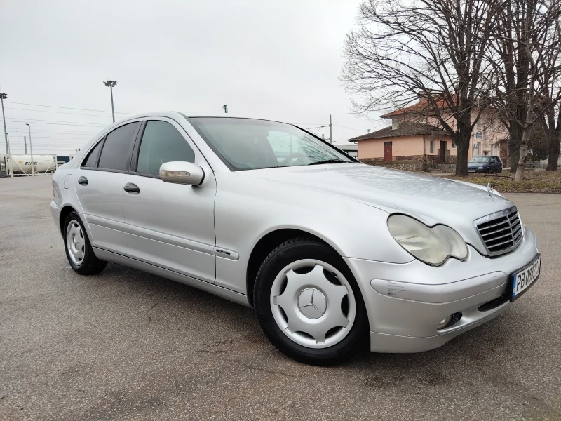 Mercedes-Benz C 180 1.8 компресор, снимка 9 - Автомобили и джипове - 53214041