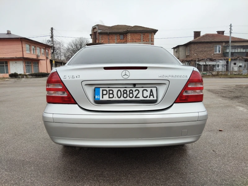 Mercedes-Benz C 180 1.8 компресор, снимка 5 - Автомобили и джипове - 53214041