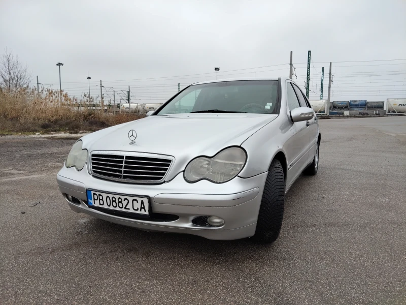 Mercedes-Benz C 180 1.8 компресор, снимка 10 - Автомобили и джипове - 53214041
