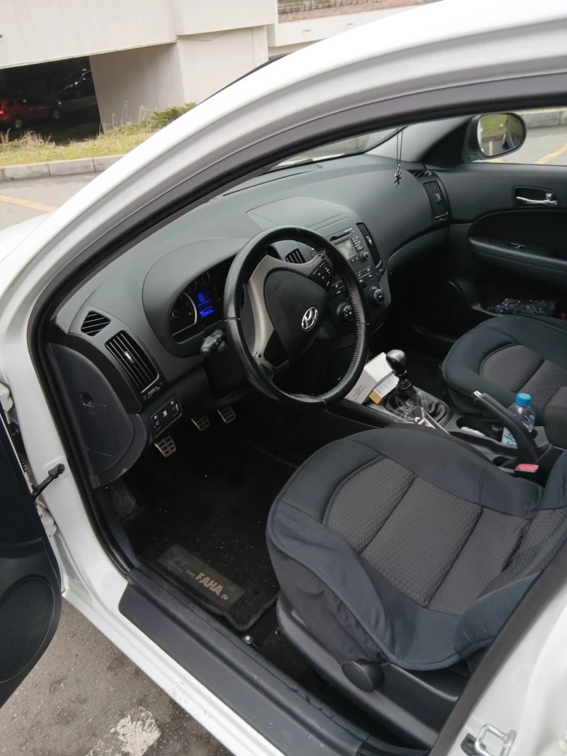 Hyundai I30 1.6, снимка 5 - Автомобили и джипове - 53218304