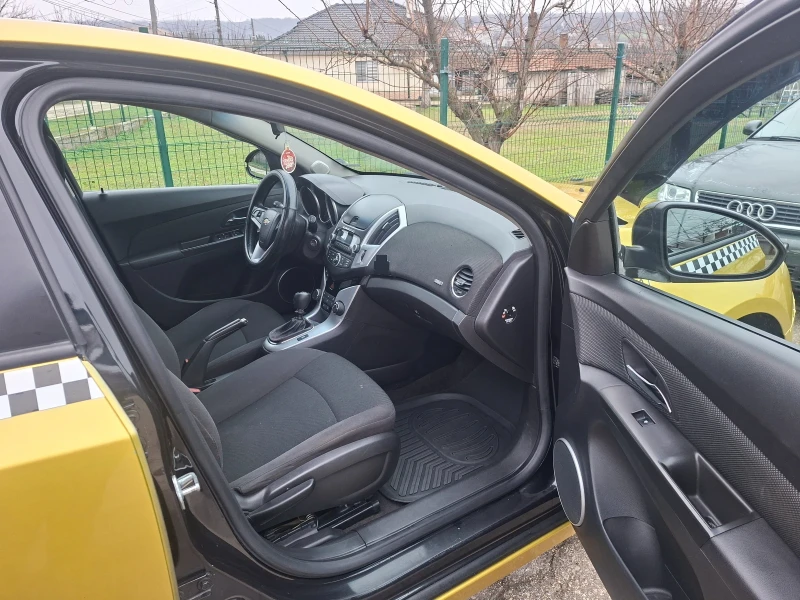Chevrolet Cruze, снимка 12 - Автомобили и джипове - 53402710