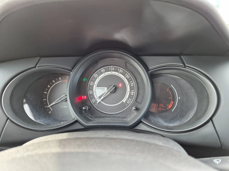 Citroen C3 1.2i, снимка 16 - Автомобили и джипове - 53562836