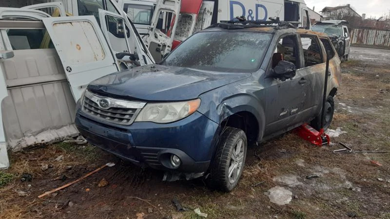 Subaru Forester 2.5i/на части, снимка 2 - Автомобили и джипове - 31021569