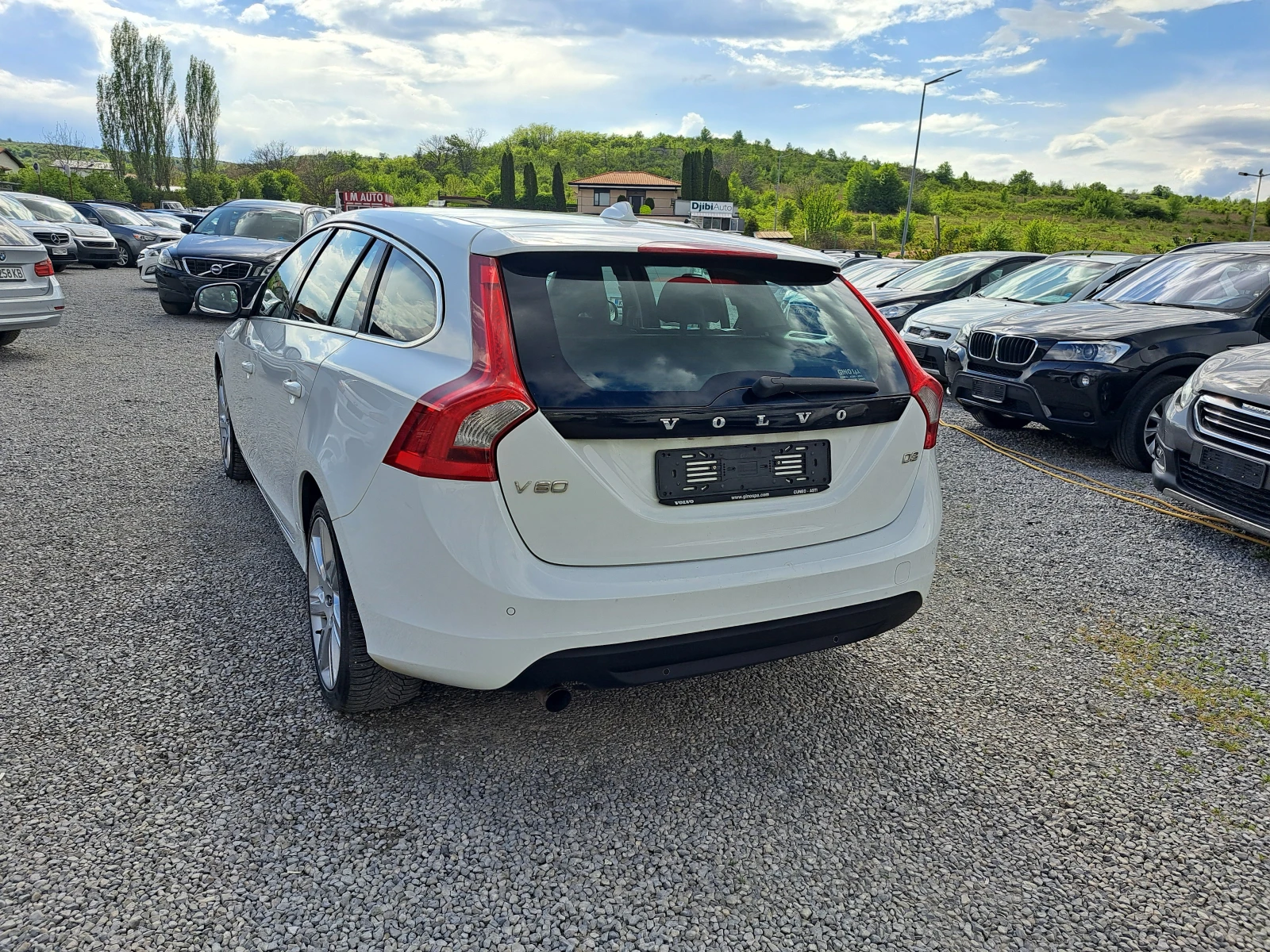 Volvo V60 D3 163 - изображение 5