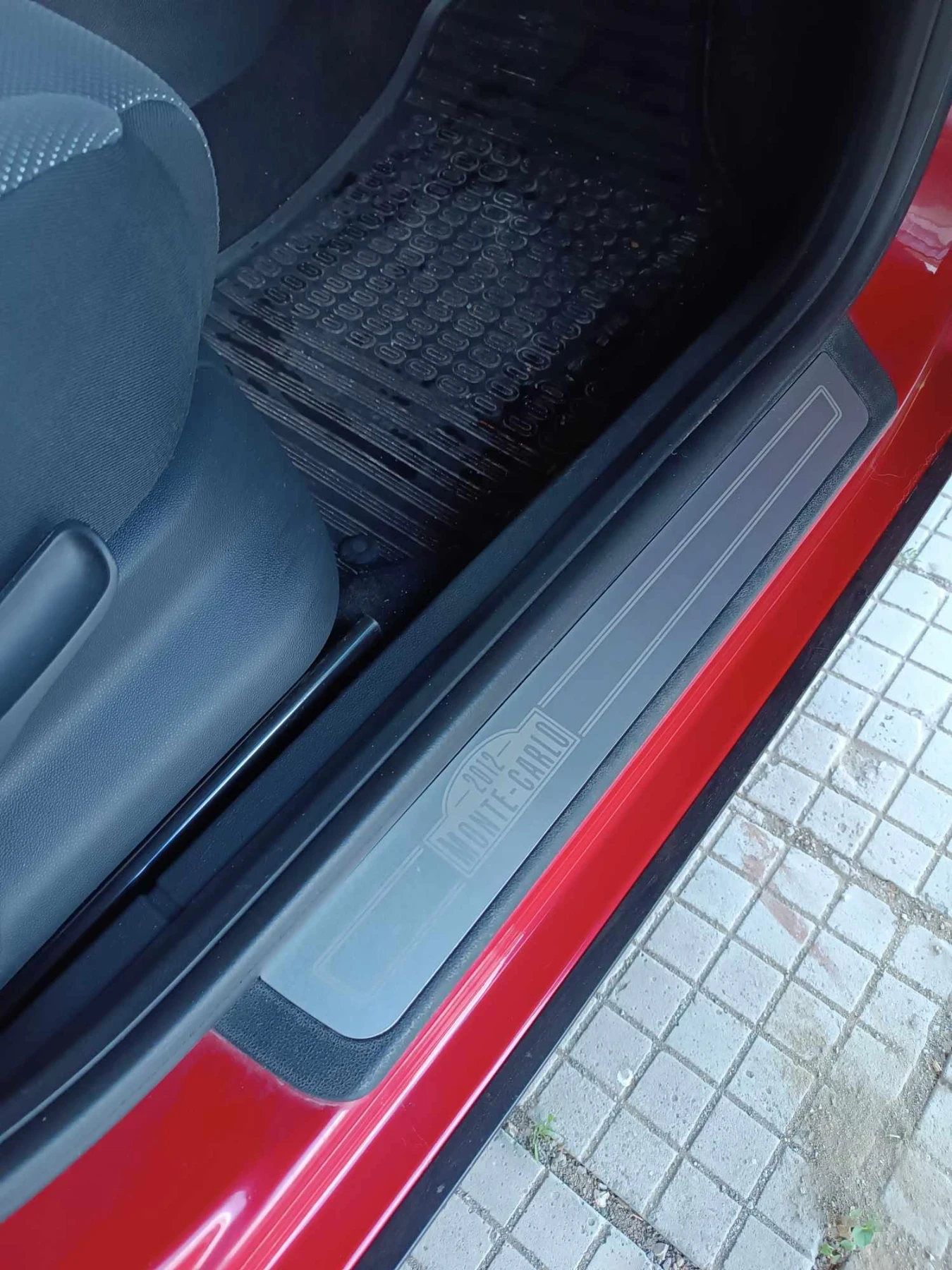 Skoda Fabia 1.2tsi Monte Carlo  - изображение 2