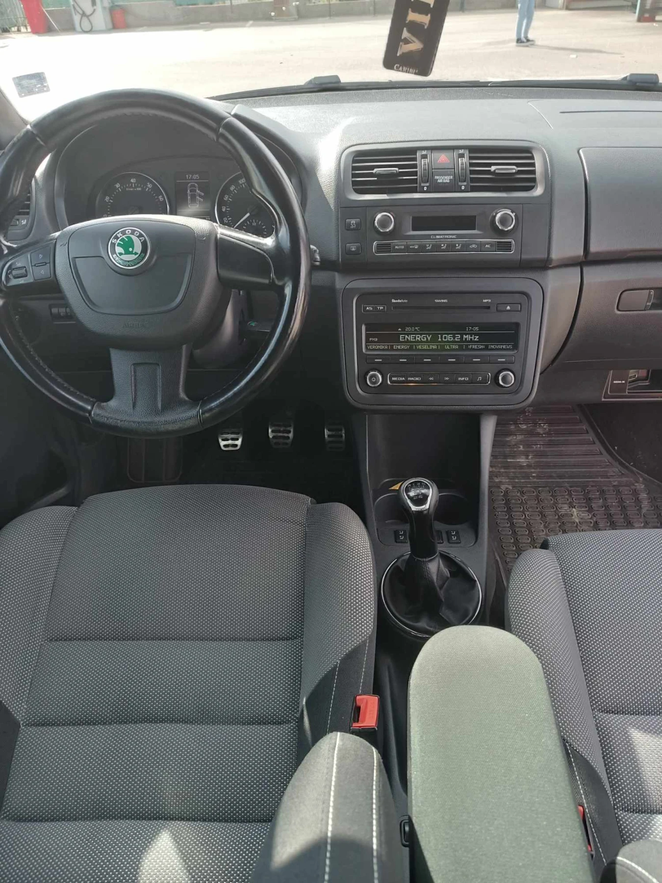 Skoda Fabia 1.2tsi Monte Carlo  - изображение 8