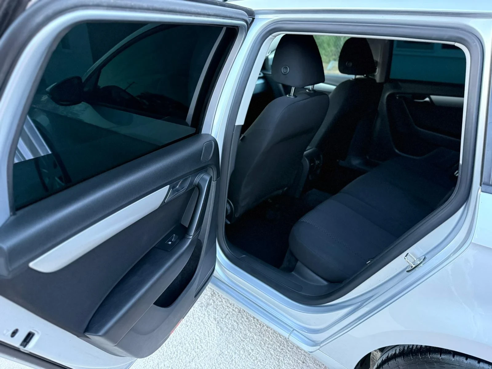 VW Passat B7 - изображение 9