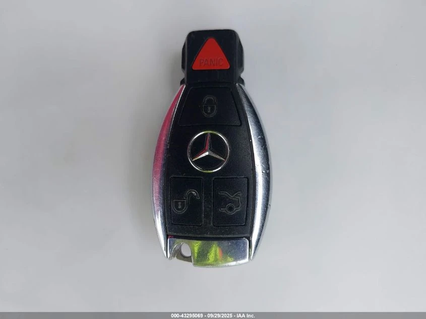 Mercedes-Benz CLA 45 AMG 2.0L I-4 DI, VVT, TURBO, 355HP All Wheel Drive - изображение 3
