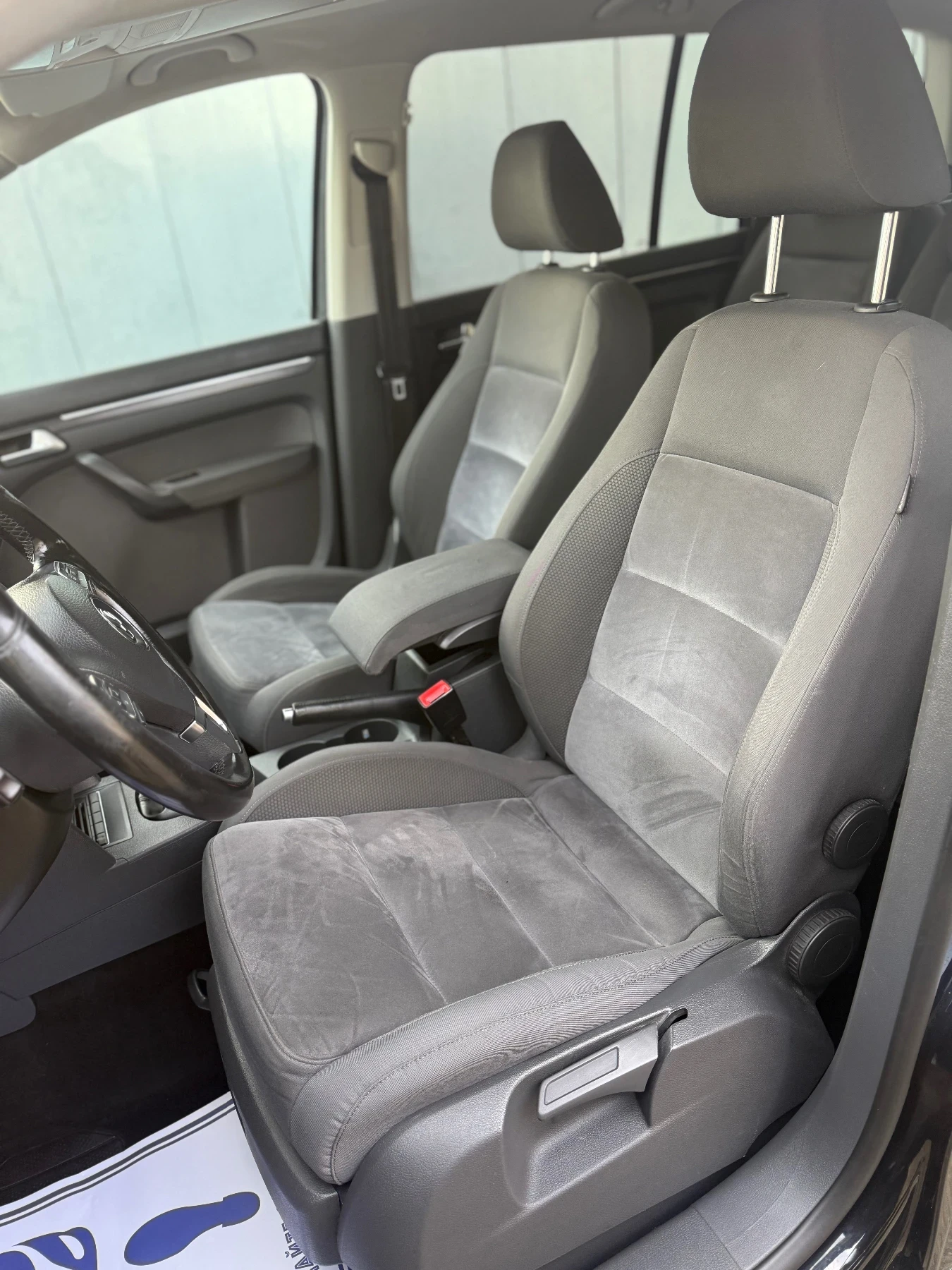 VW Touran 2.0 140 7  | Mobile.bg   7