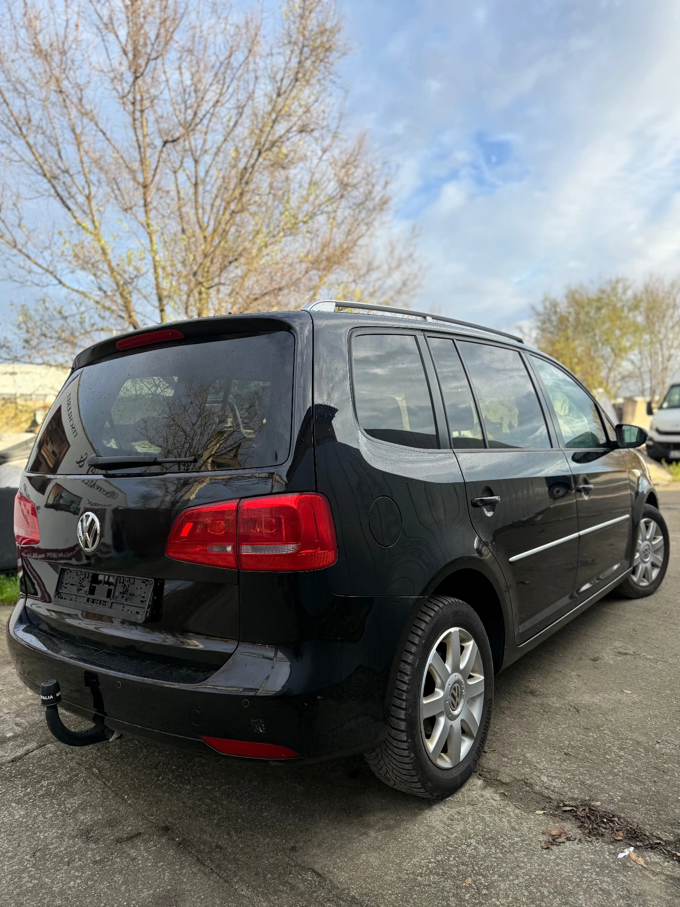 VW Touran 2.0 140 7  | Mobile.bg   5