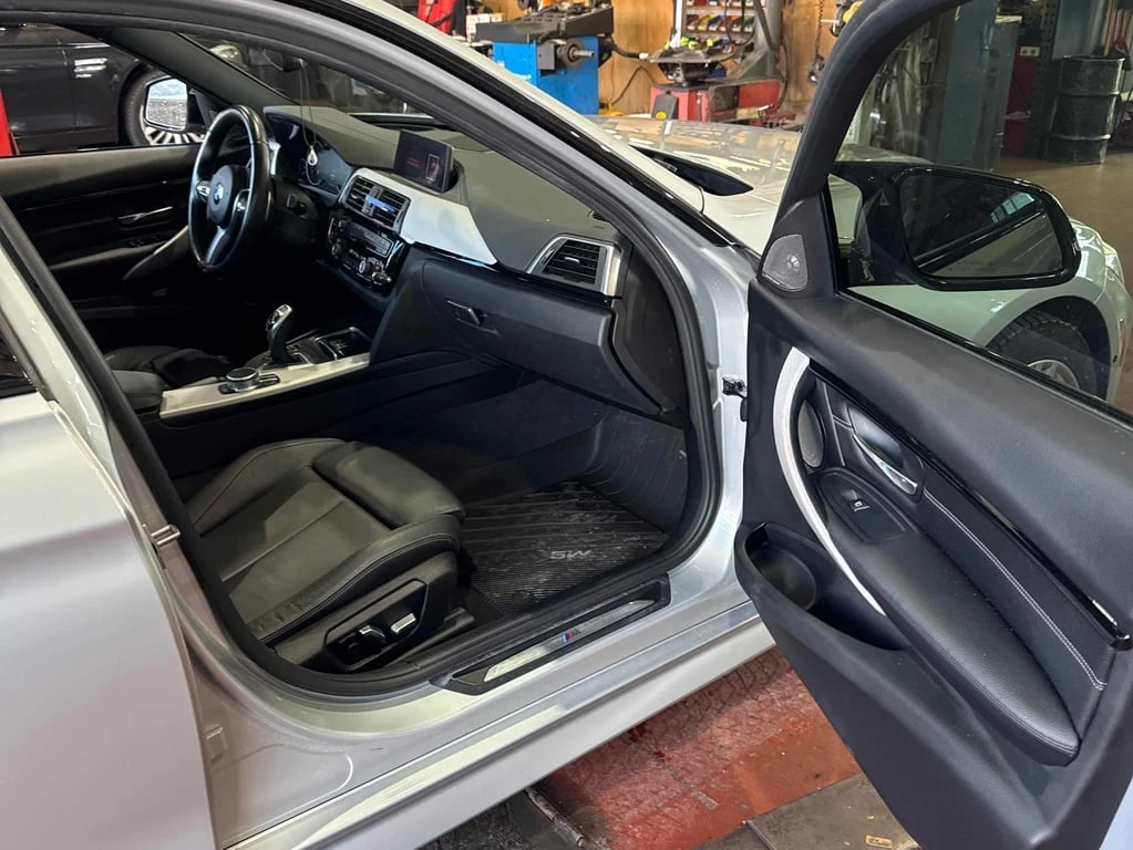 BMW 340 * CARFAX *    | Mobile.bg   15