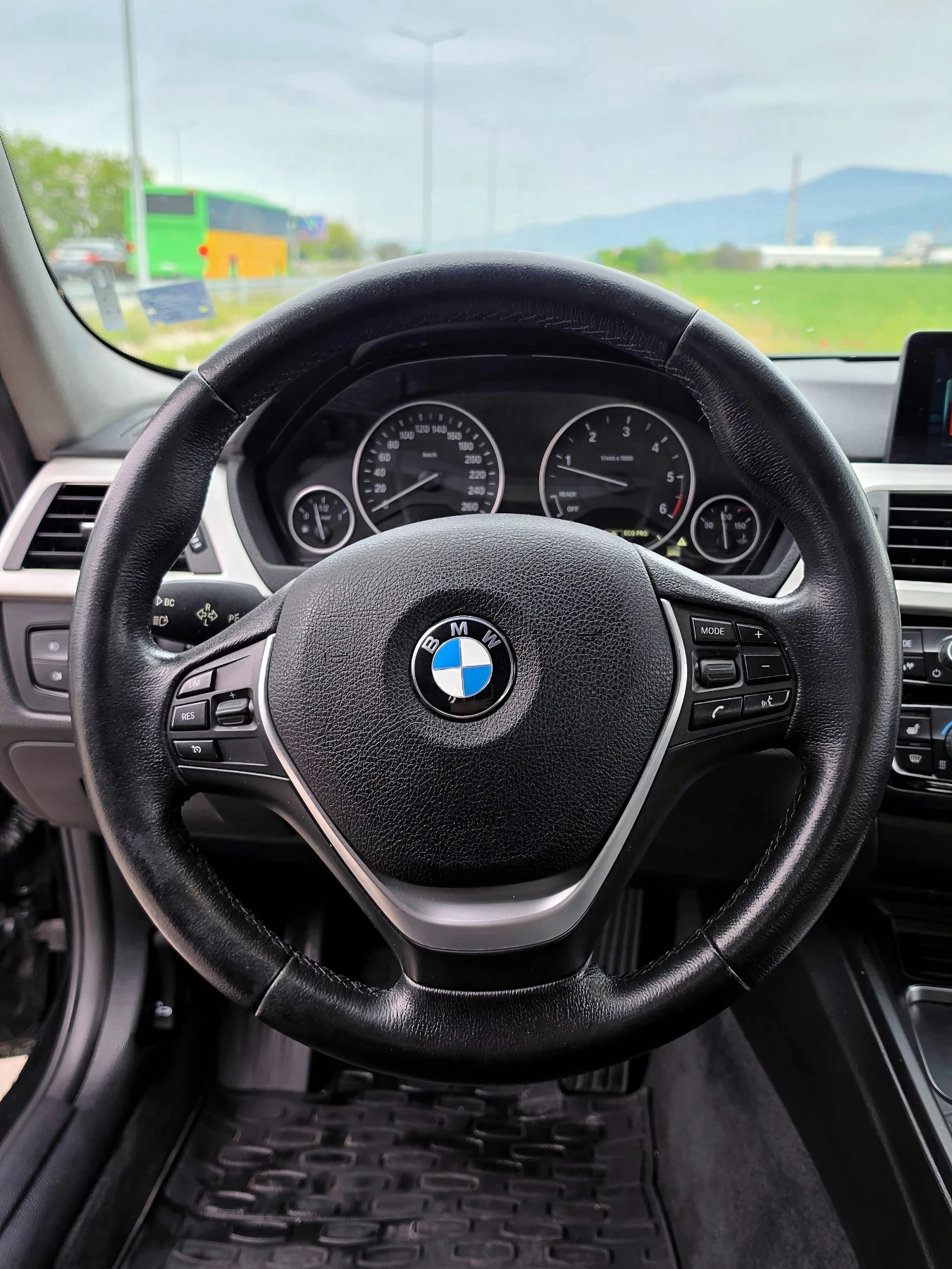 BMW 320 BMW F31 320d, снимка 10 - Автомобили и джипове - 55455564