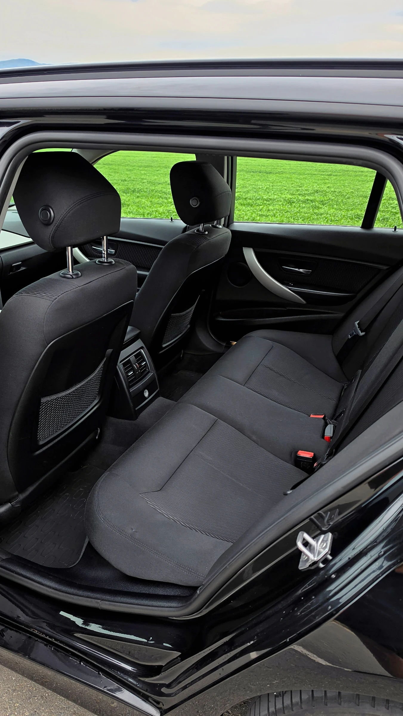 BMW 320 BMW F31 320d, снимка 8 - Автомобили и джипове - 54457540