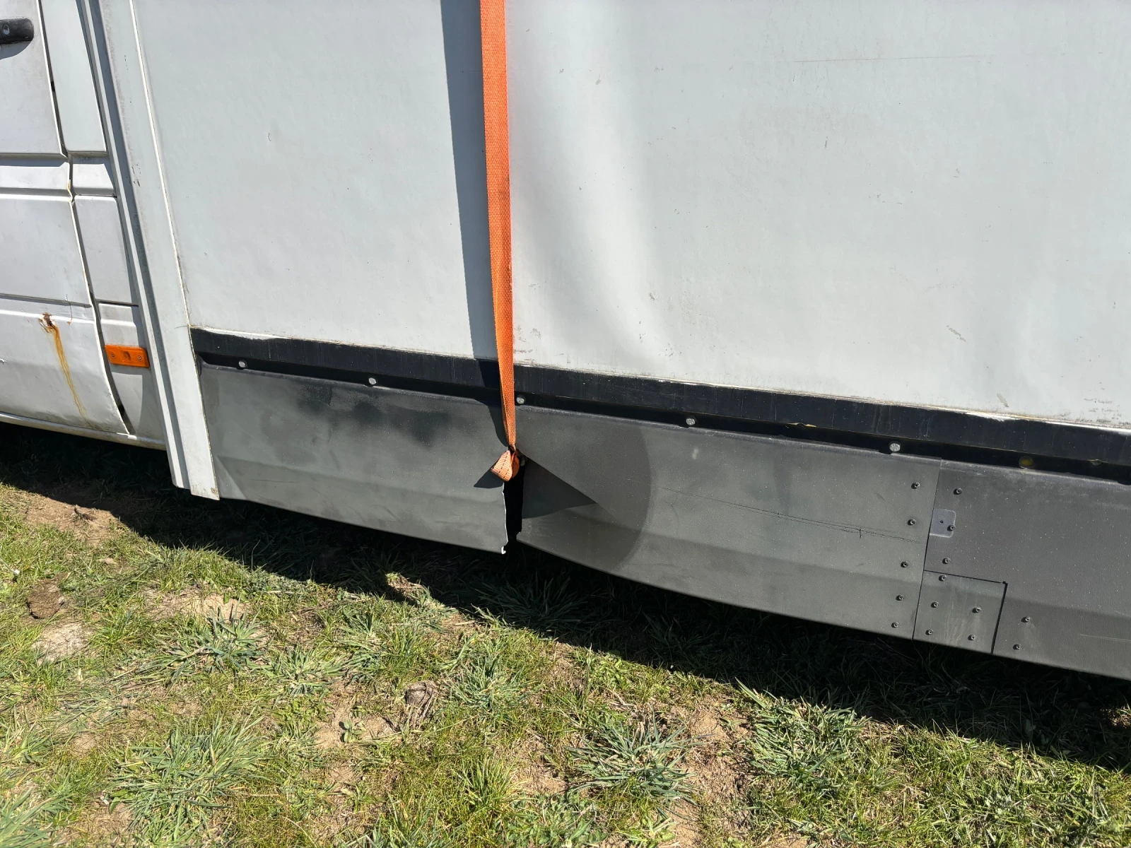 Mercedes-Benz 380, снимка 5 - Автомобили и джипове - 53847128