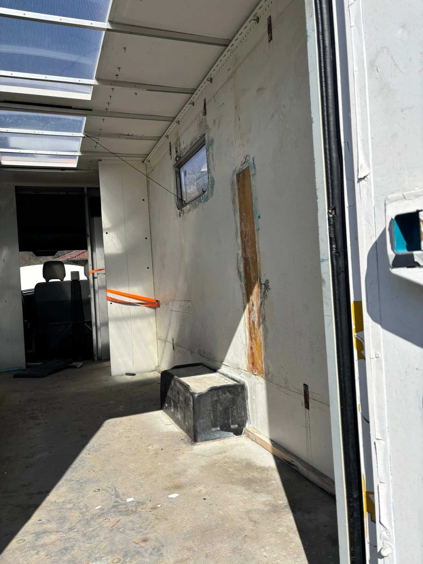 Mercedes-Benz 380, снимка 7 - Автомобили и джипове - 53847128