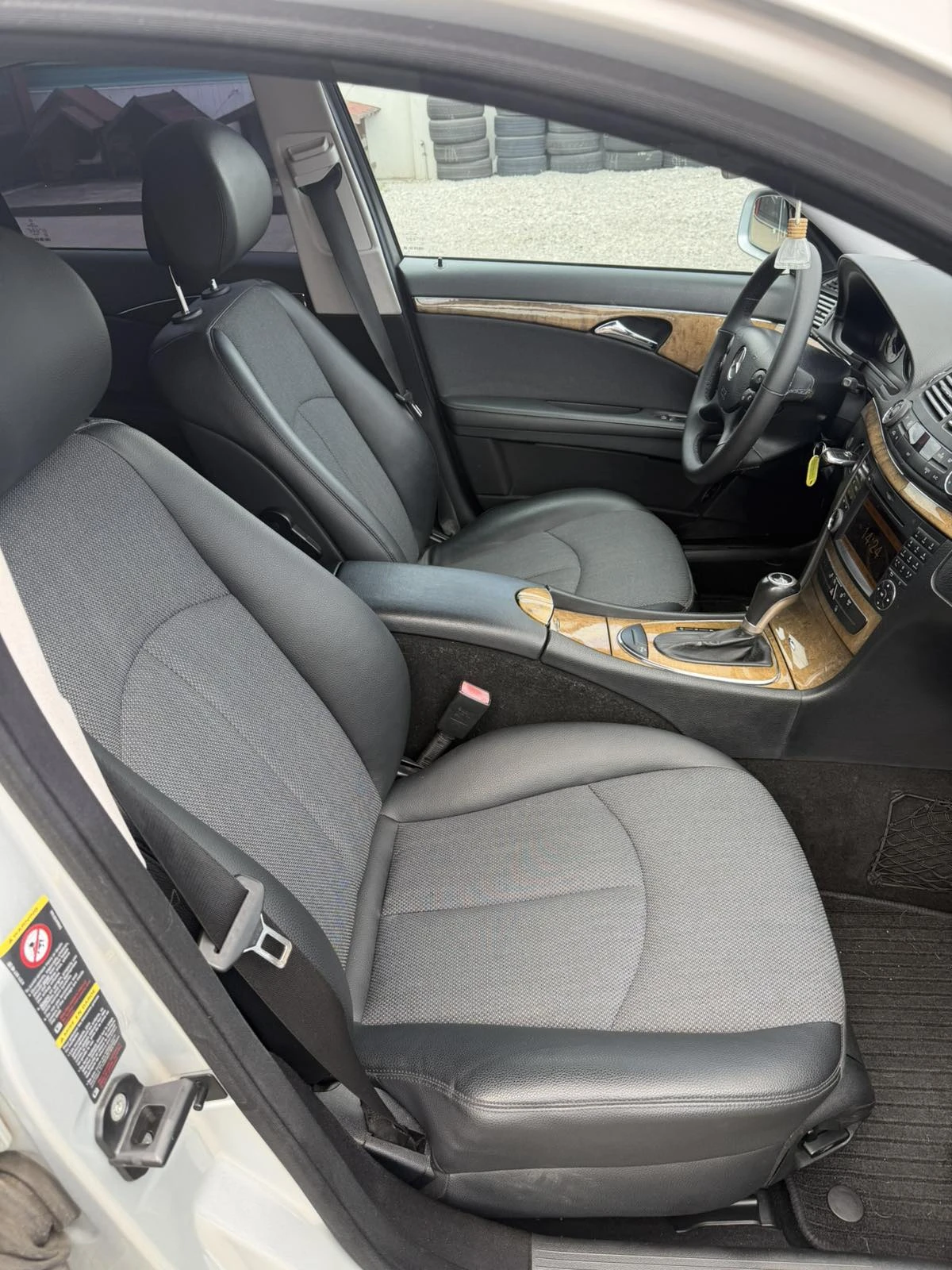 Mercedes-Benz E 280 3.0TDI, снимка 13 - Автомобили и джипове - 53970260