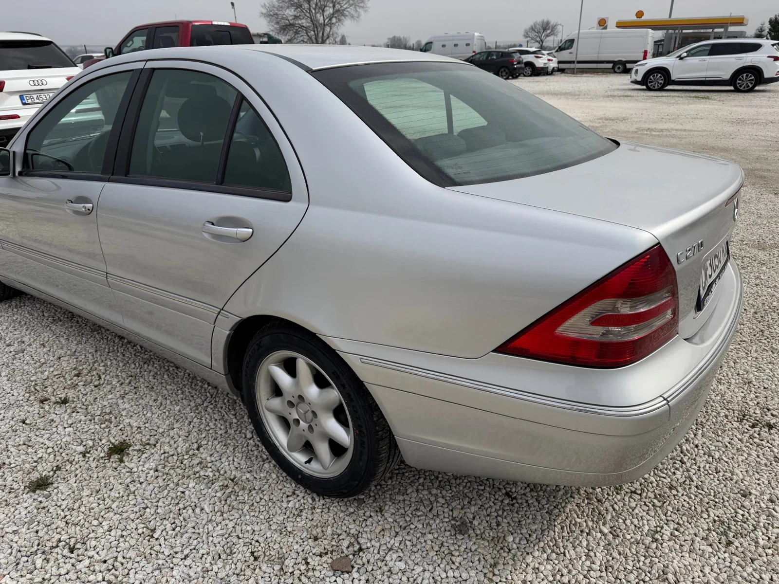 Mercedes-Benz C 270, снимка 3 - Автомобили и джипове - 53999263