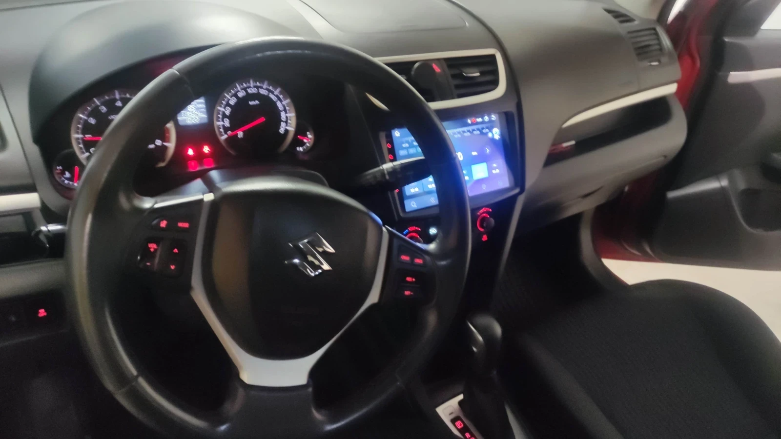 Suzuki Swift, снимка 7 - Автомобили и джипове - 54224292