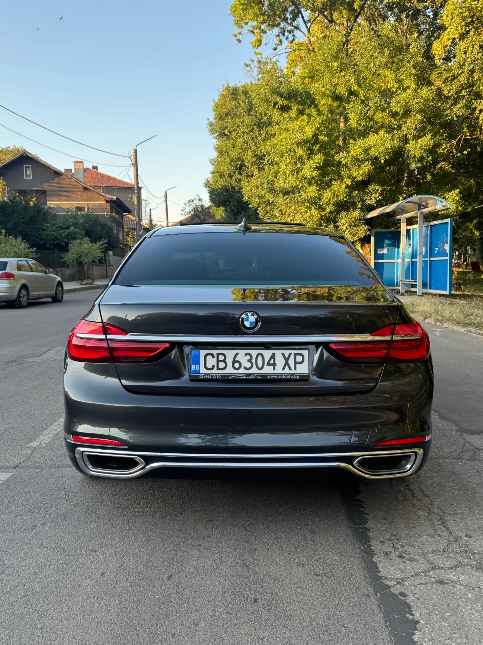 BMW 750 BOWERS&WILKINS/FULL/CARBON, снимка 6 - Автомобили и джипове - 55695221