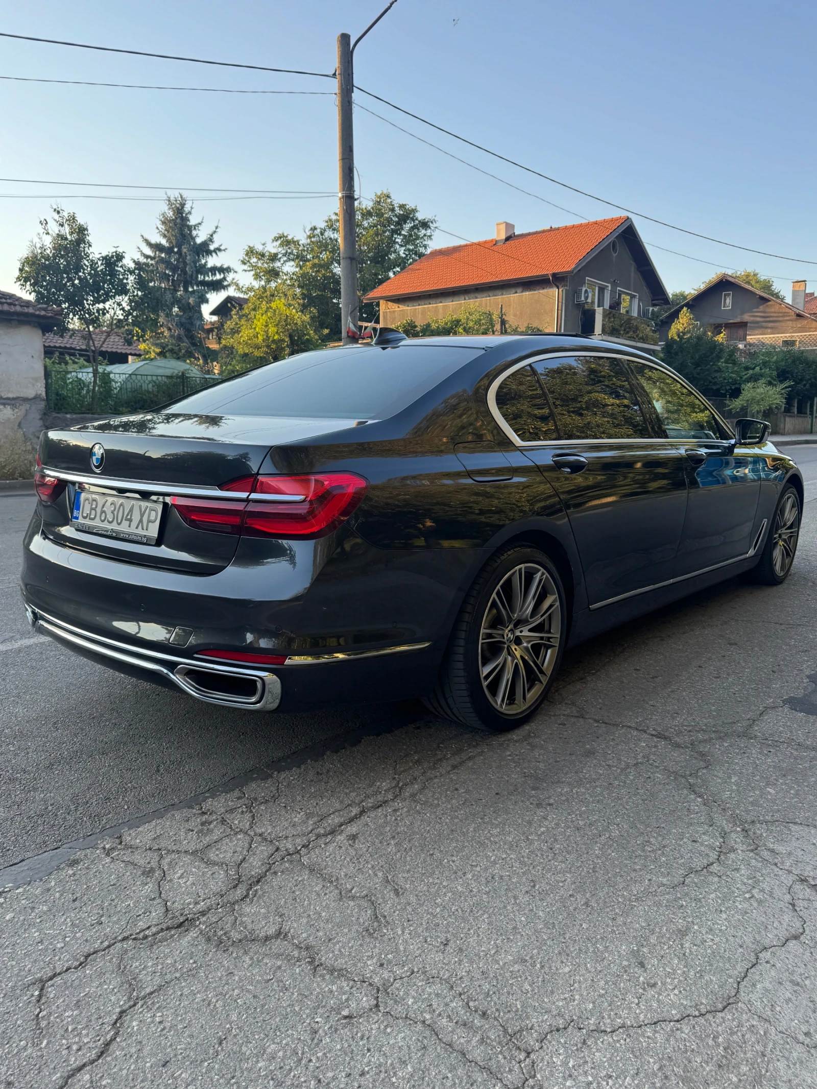 BMW 750 BOWERS&WILKINS/FULL/CARBON, снимка 4 - Автомобили и джипове - 55695221