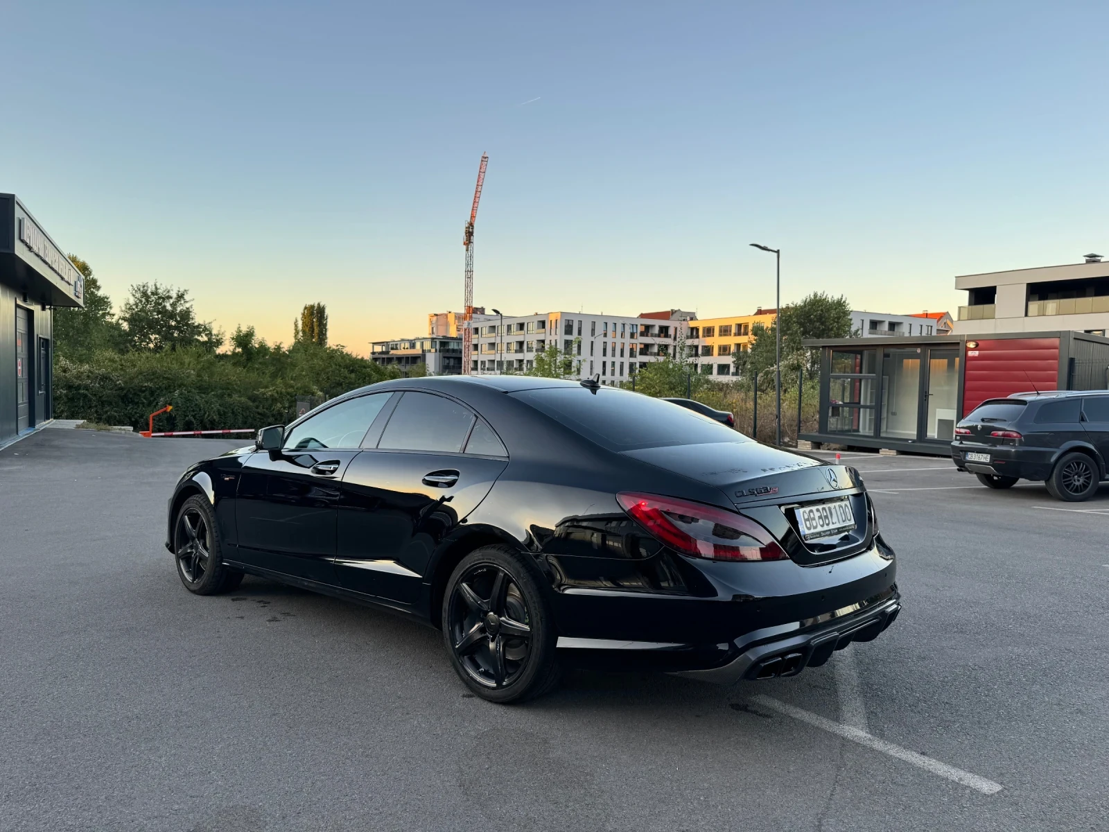 Mercedes-Benz CLS 550 6.3 PACK/BRABUS/HARMAN/PANO/KEYLESS/BARTER/LIZING, снимка 6 - Автомобили и джипове - 55971471