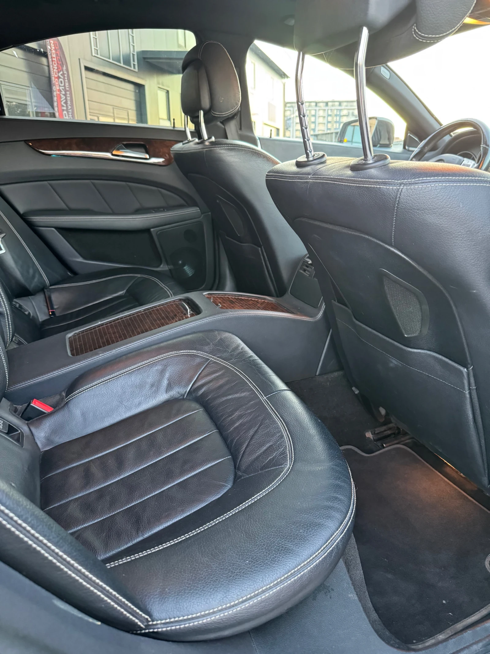 Mercedes-Benz CLS 550 6.3 PACK/BRABUS/HARMAN/PANO/KEYLESS/BARTER/LIZING, снимка 15 - Автомобили и джипове - 55971471