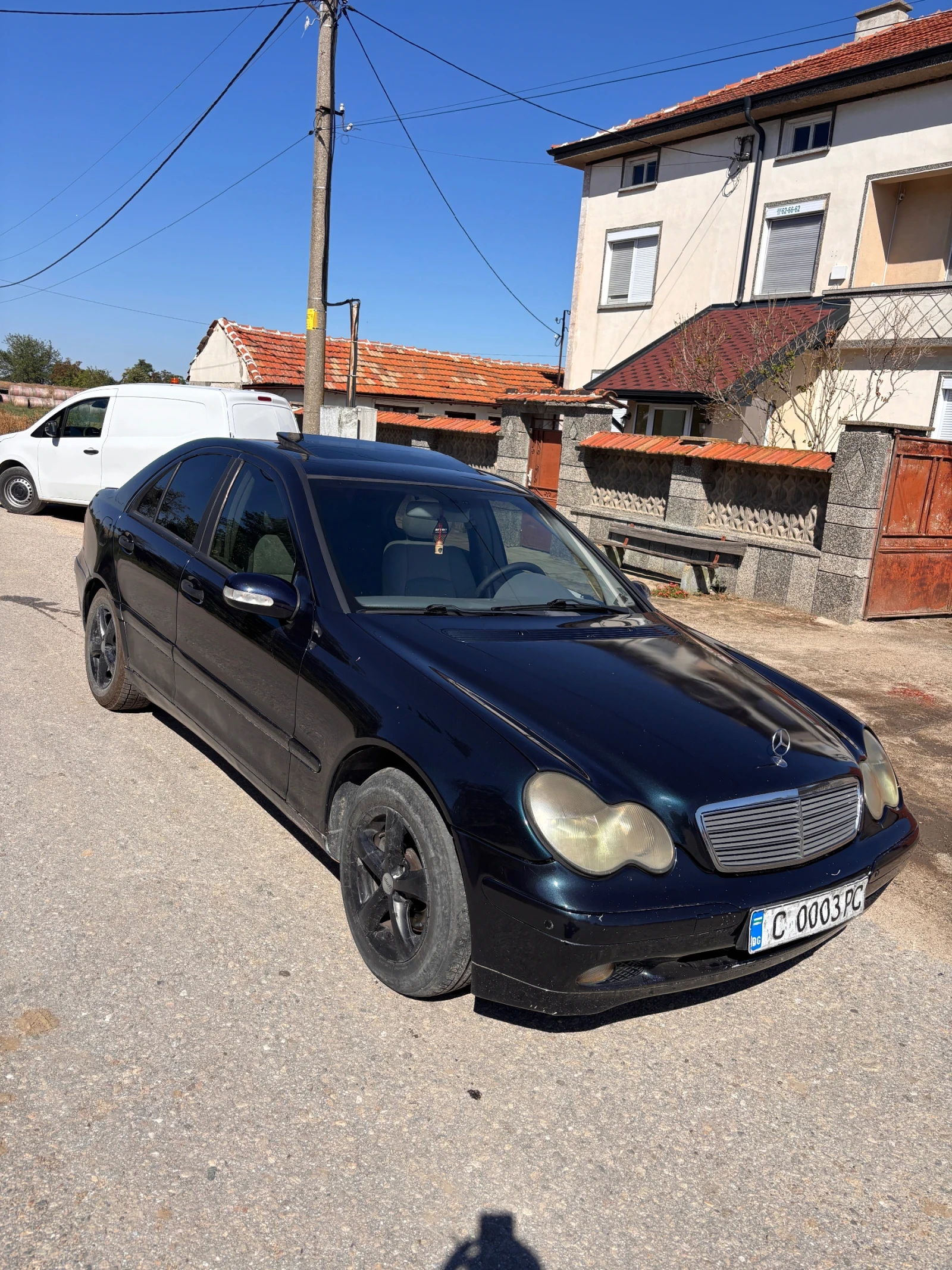 Mercedes-Benz C 200, снимка 2 - Автомобили и джипове - 56067938