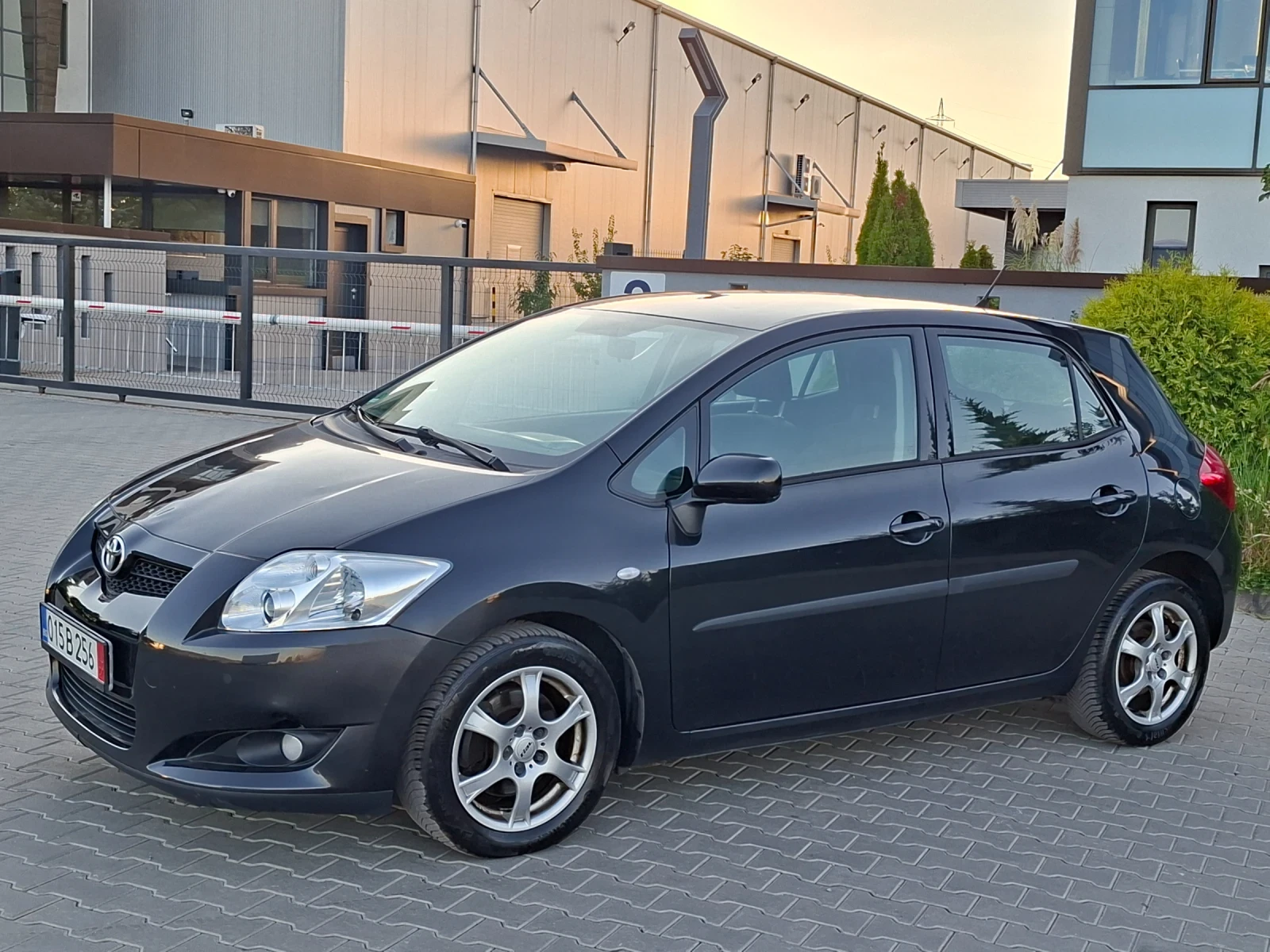 Toyota Auris 1.4D4D* (90кс)* KLIMATRONIK* НОВ ВНОС* , снимка 10 - Автомобили и джипове - 56120811