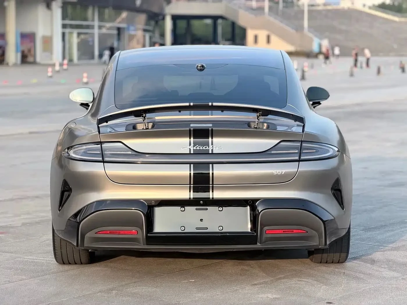 Xiaomi SU7, снимка 5 - Автомобили и джипове - 56711089
