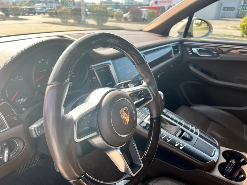 Porsche Macan 2.0 TFSI, снимка 12 - Автомобили и джипове - 47317127