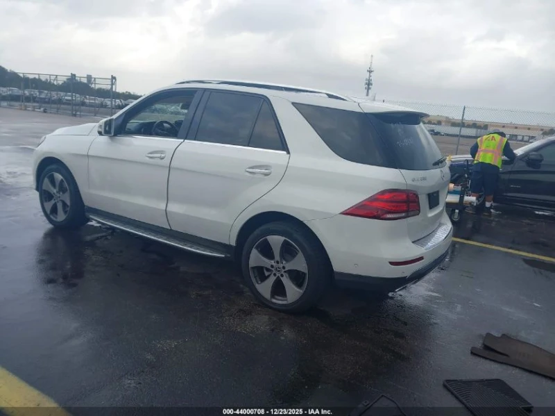 Mercedes-Benz GLE 350 3.5L V-6 DI, DOHC, VVT, 302HP 4X2 Drive, снимка 9 - Автомобили и джипове - 53500910