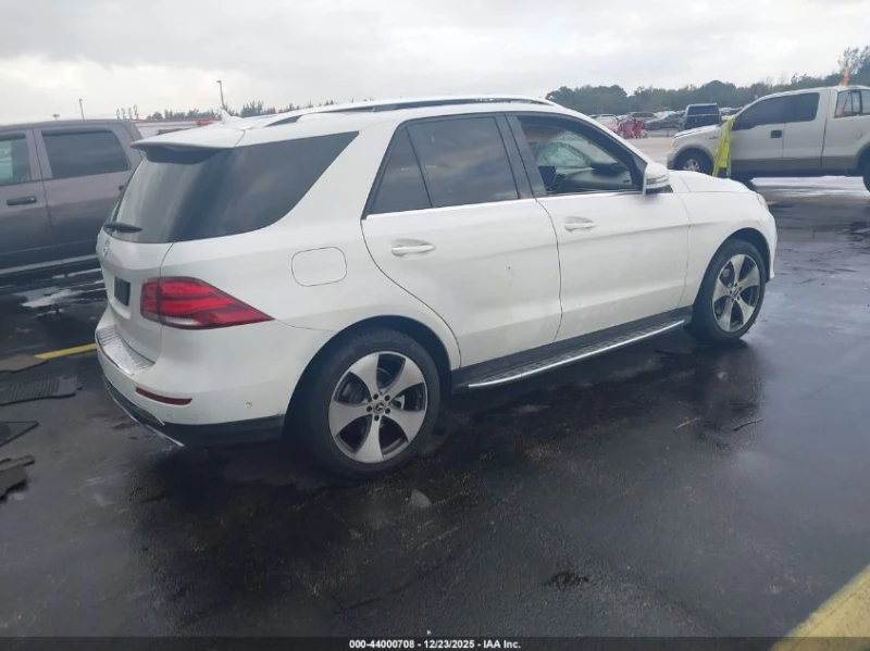 Mercedes-Benz GLE 350 3.5L V-6 DI, DOHC, VVT, 302HP 4X2 Drive, снимка 10 - Автомобили и джипове - 53500910