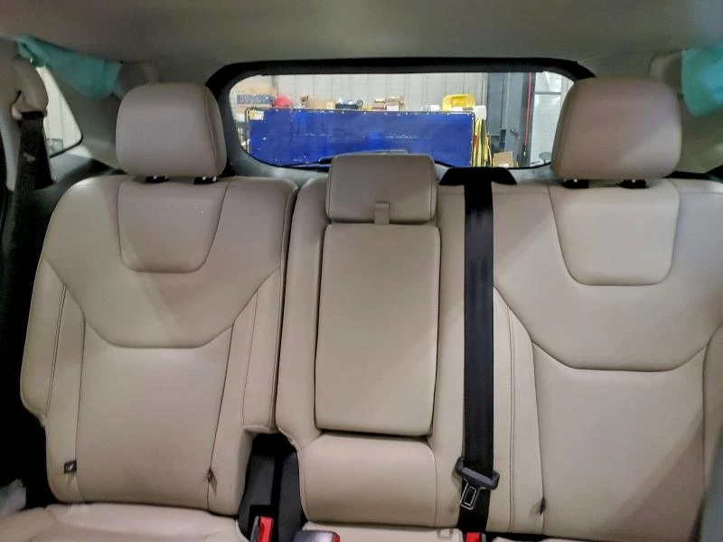 Ford Edge 2.0L 4 All wheel drive - изображение 3