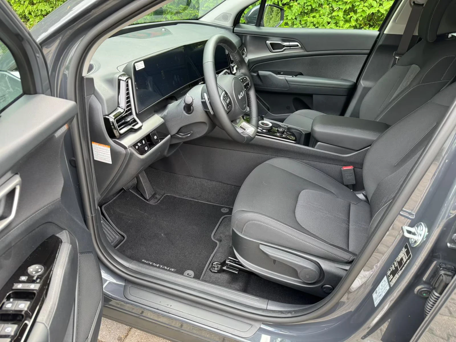 Kia Sportage НОВ!/1.6T-GDI/HEV/215HP/VISION/CRPLAY/DIGITAL/296f - изображение 10