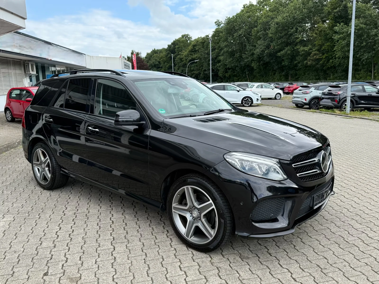 Mercedes-Benz GLE 350 d 4M AMG TVx3 MASSAGEVacuum360 ОБДУХ KeyGO #iCarbg - изображение 3