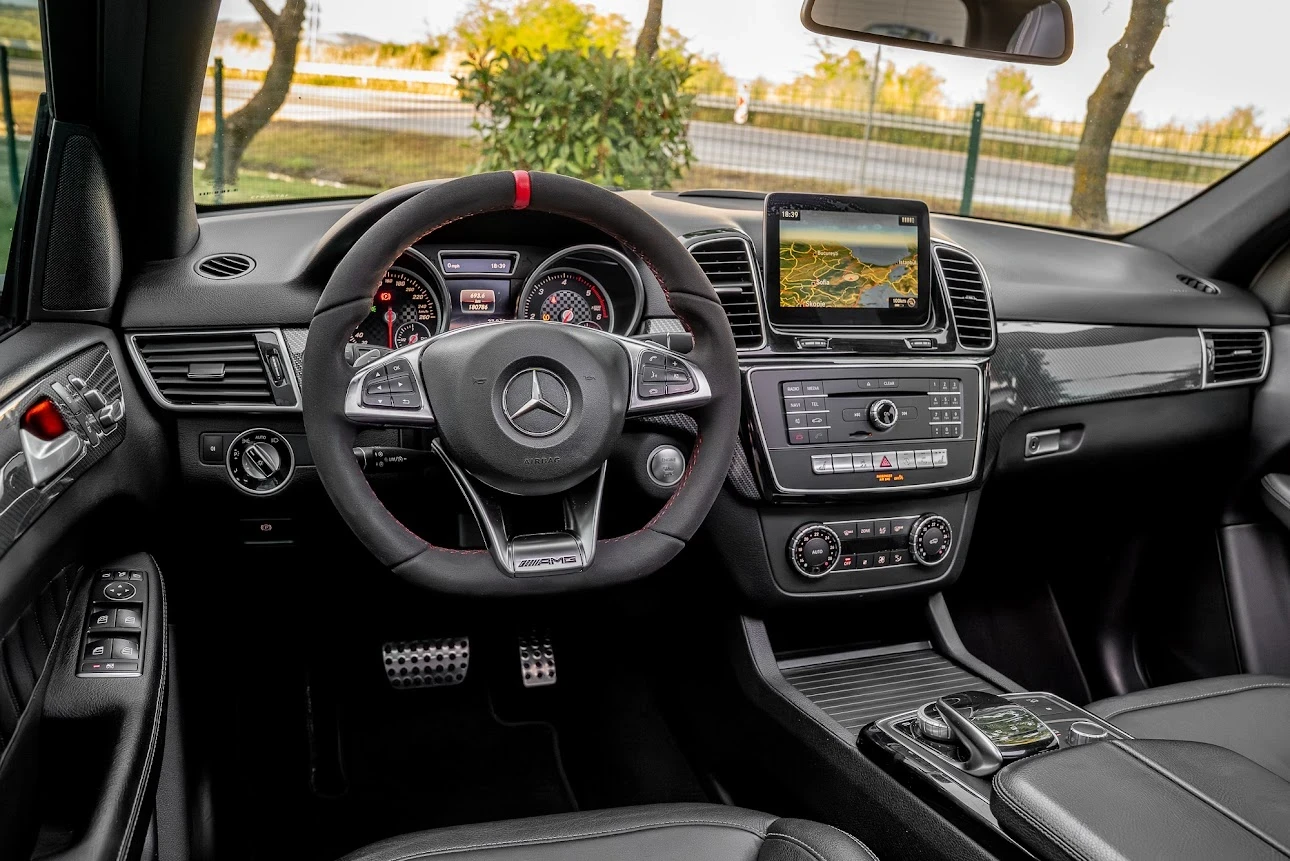 Mercedes-Benz GLE 350 AMG LINE/9G-TRONIC/4MATIC/PANORAMA/KEYLESS/360CAM