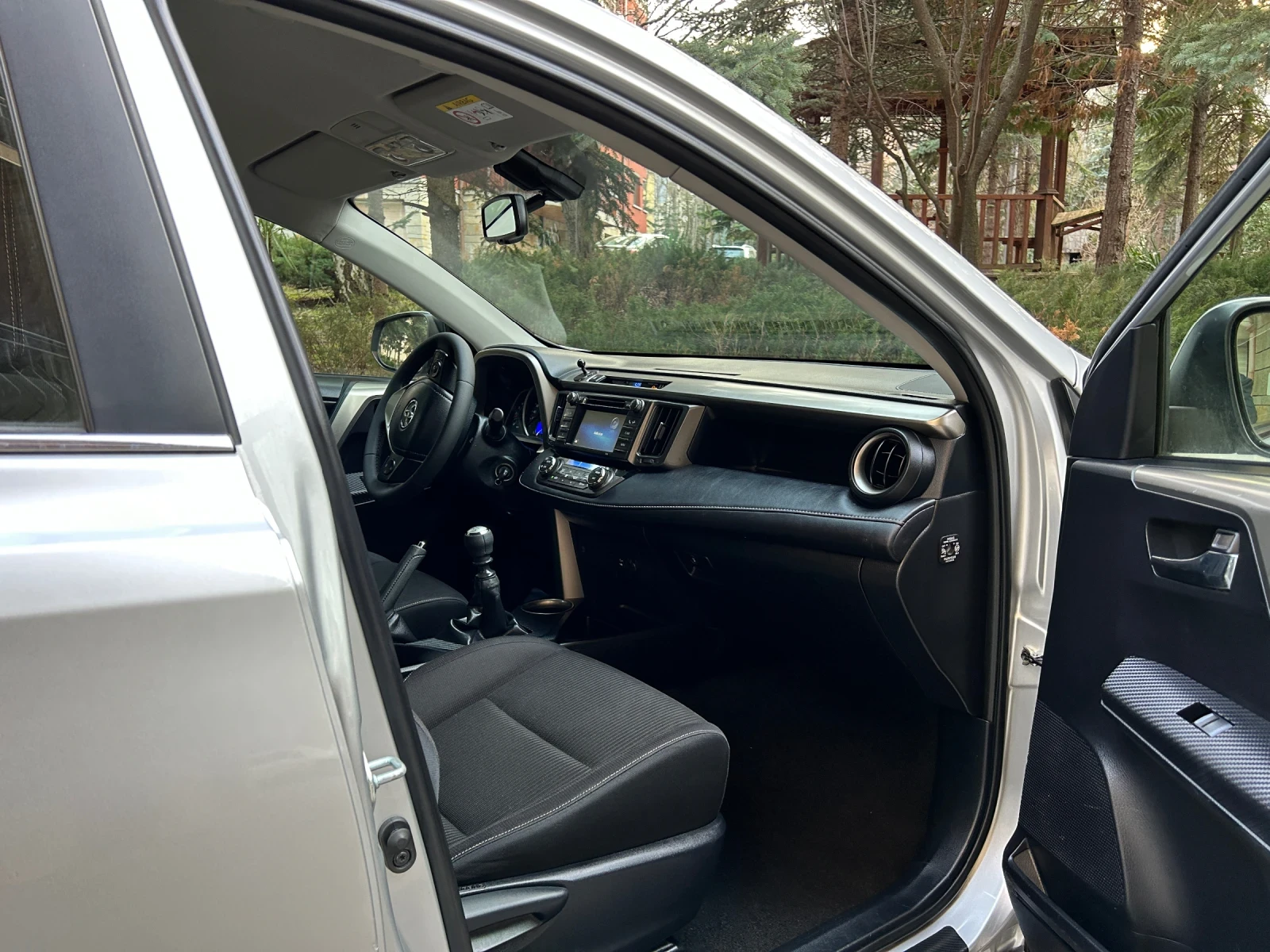 Toyota Rav4 2.0 D-4D, ПЪЛНА СЕРВ. ИСТОРИЯ !!!   - изображение 7