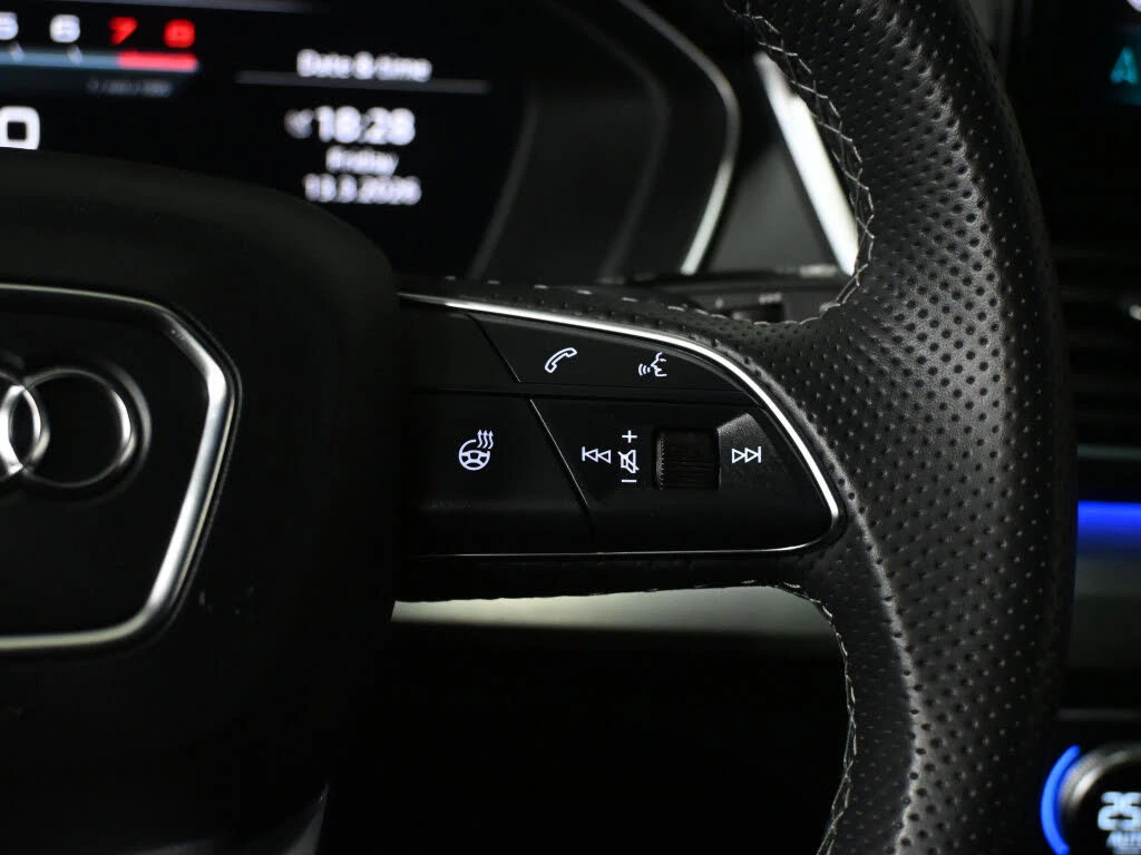 Audi Q5 Sportback* Premium* SLine* АвтоКредит* (ЦЕНА ДО БГ, снимка 11 - Автомобили и джипове - 53903800