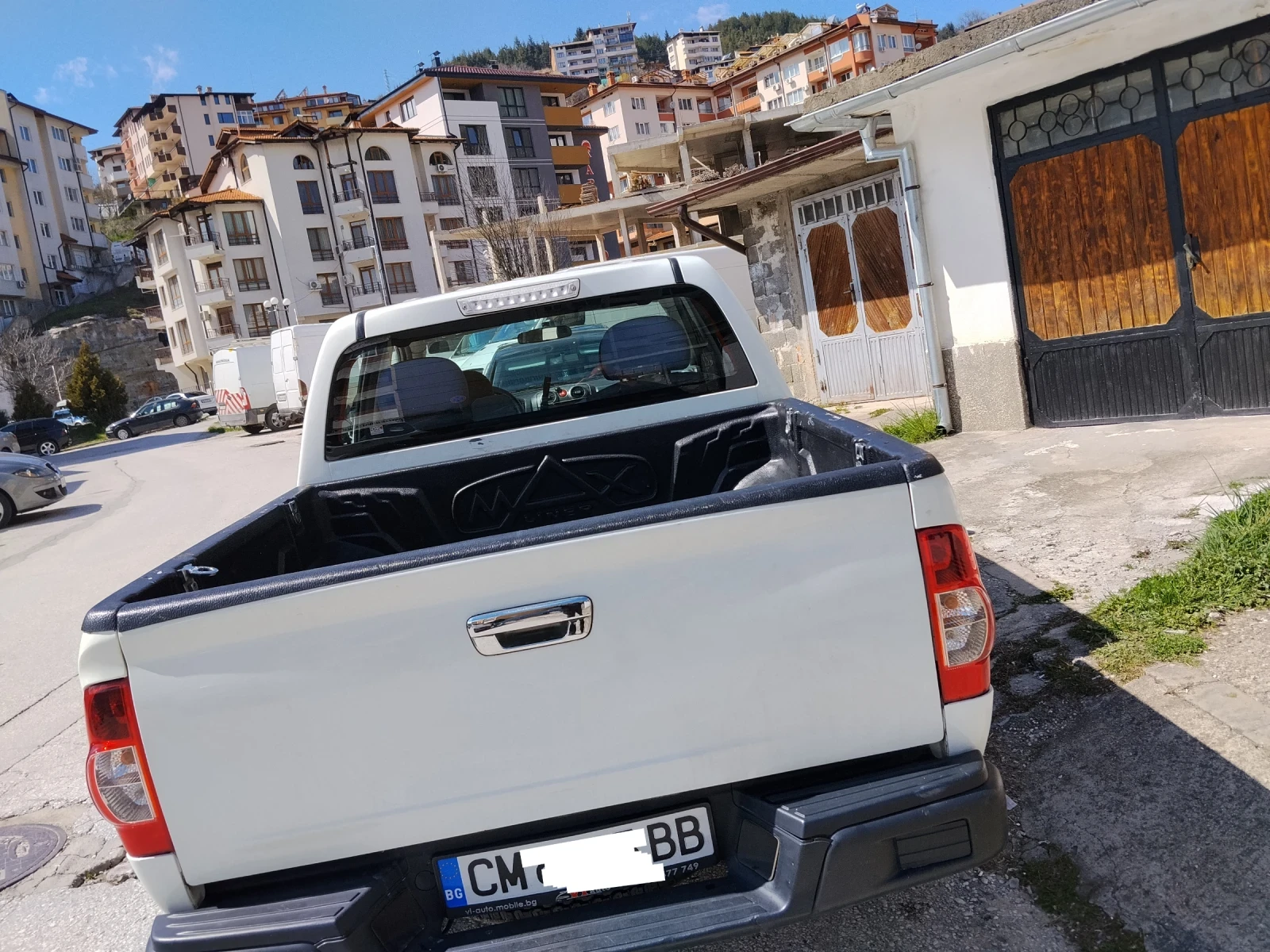 Isuzu D-max, снимка 2 - Автомобили и джипове - 54223556