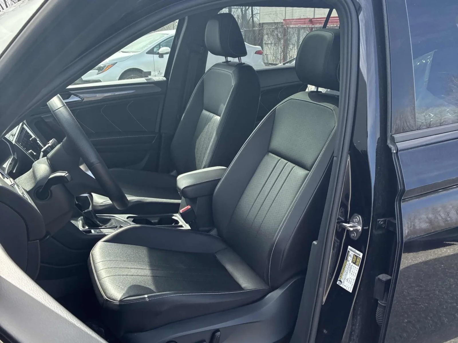 VW Tiguan Comfortline R-Line * * CARFAX * * ���� ������ * *  | Mobile.bg � ����������� 8