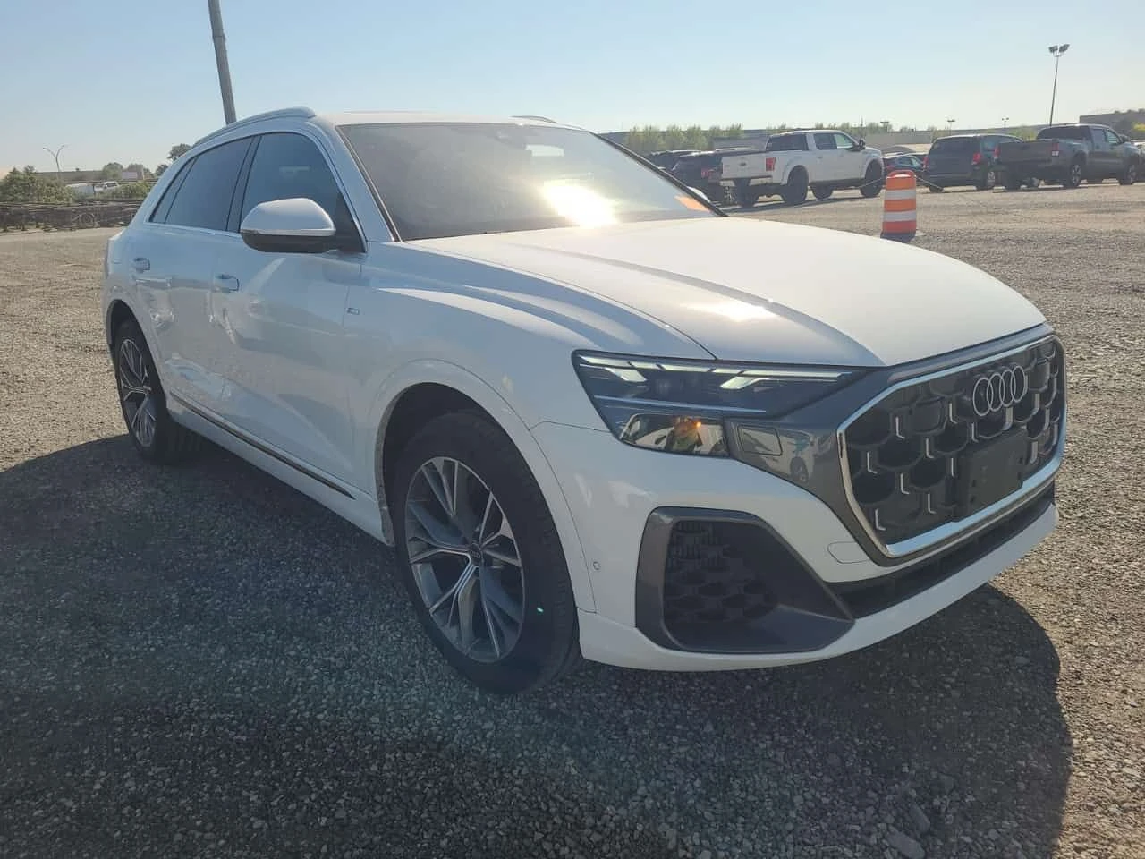 Audi Q8 PROGRESSIV| 360| OБДУХВАНЕ| PANO| , снимка 2 - Автомобили и джипове - 54468663