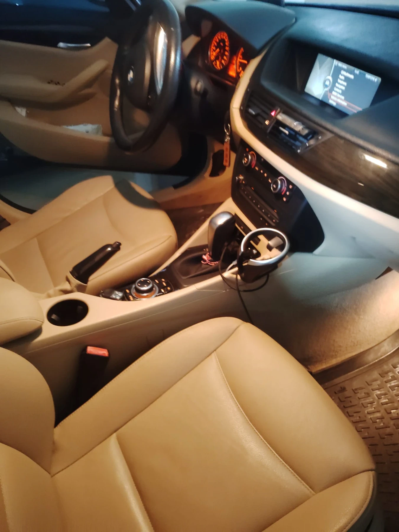 BMW X1, снимка 7 - Автомобили и джипове - 55833065