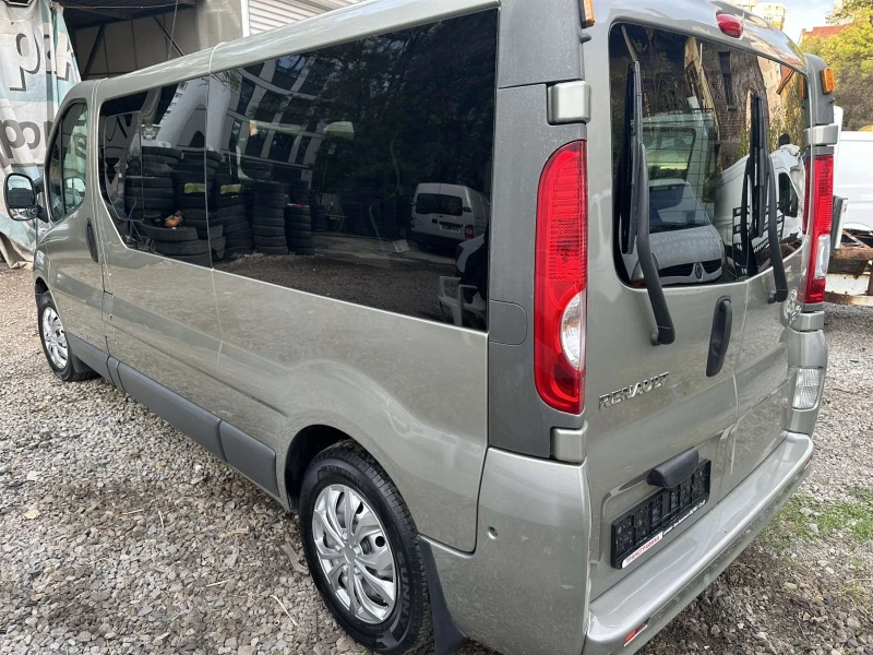 Renault Trafic, снимка 3 - Бусове и автобуси - 52140476