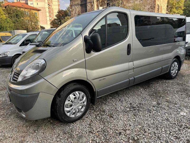 Renault Trafic, снимка 10 - Бусове и автобуси - 52140476