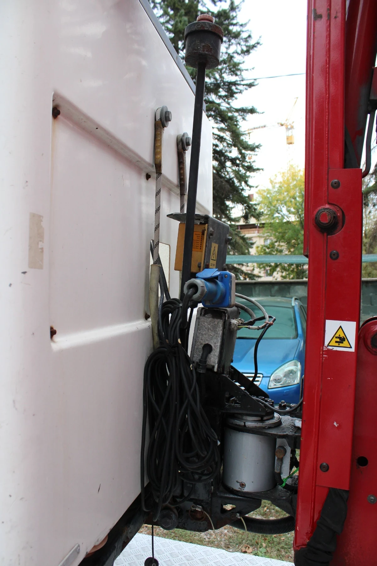 Автовишка Iveco Daily 70-170 / 16 МЕТРА / EURO6B, снимка 15 - Индустриална техника - 56199296