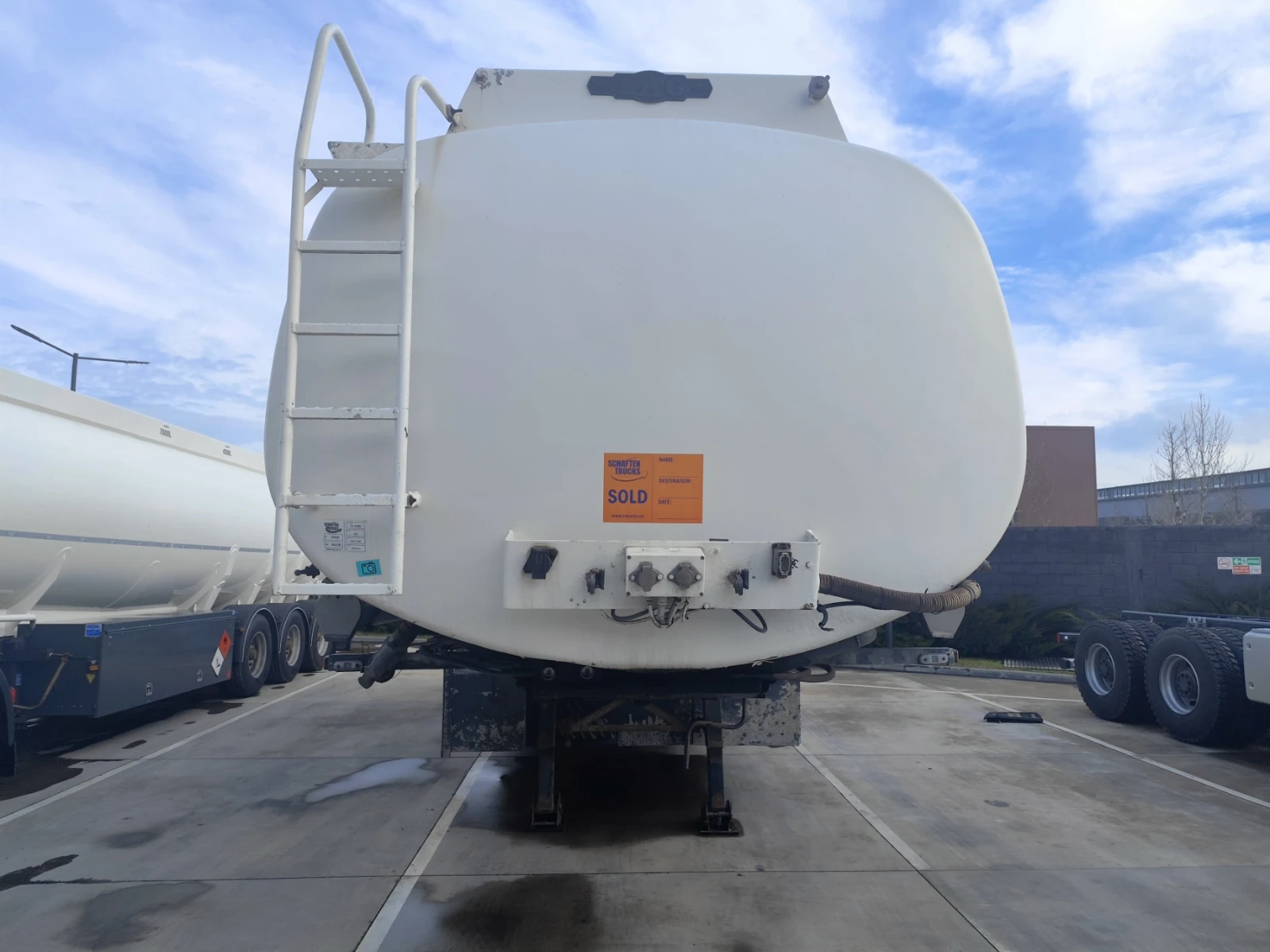 ����������� LAG | Mobile.bg � ����������� 15