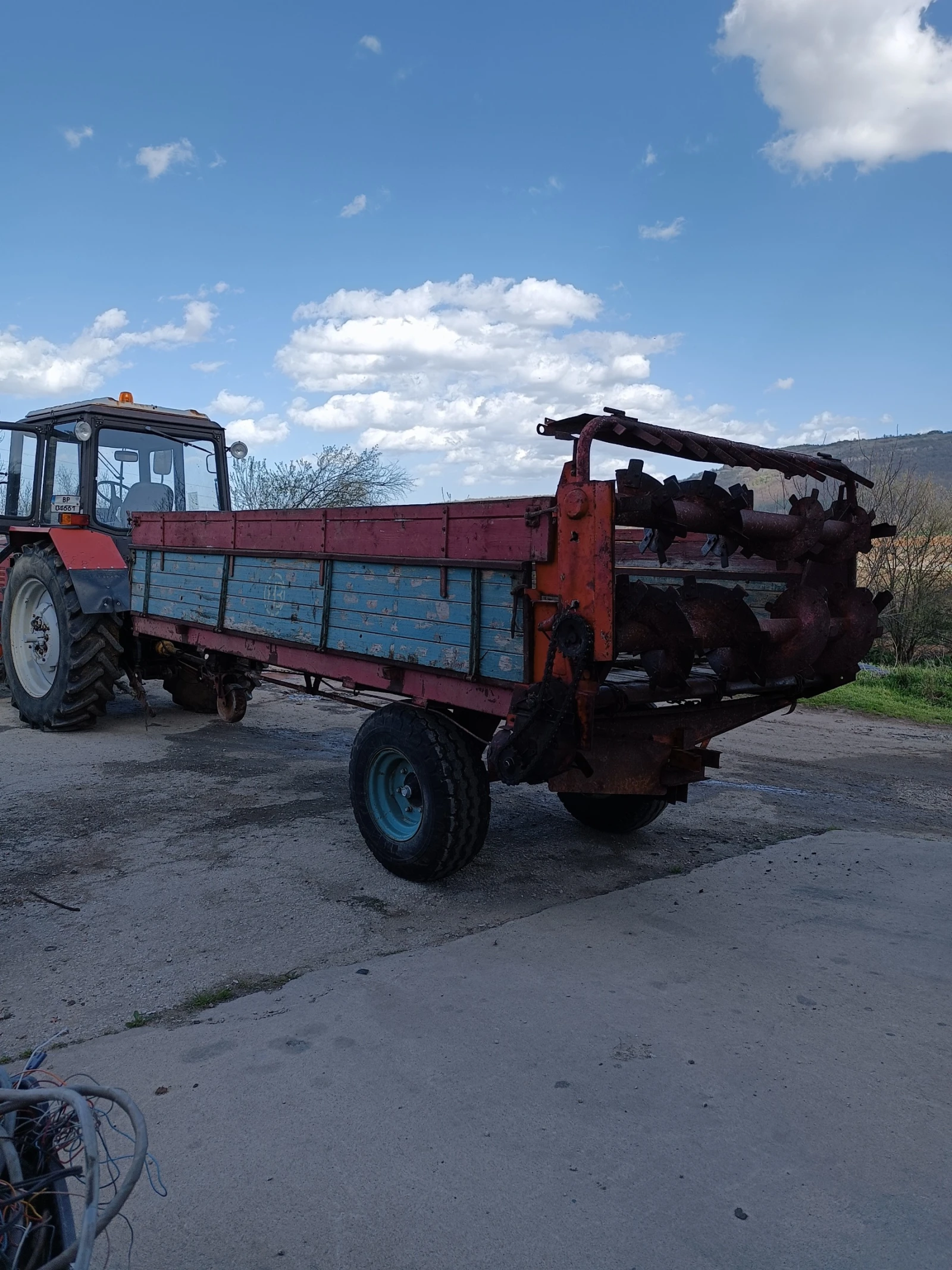 За трактор Joskin Тороразхвърлящо 6т.