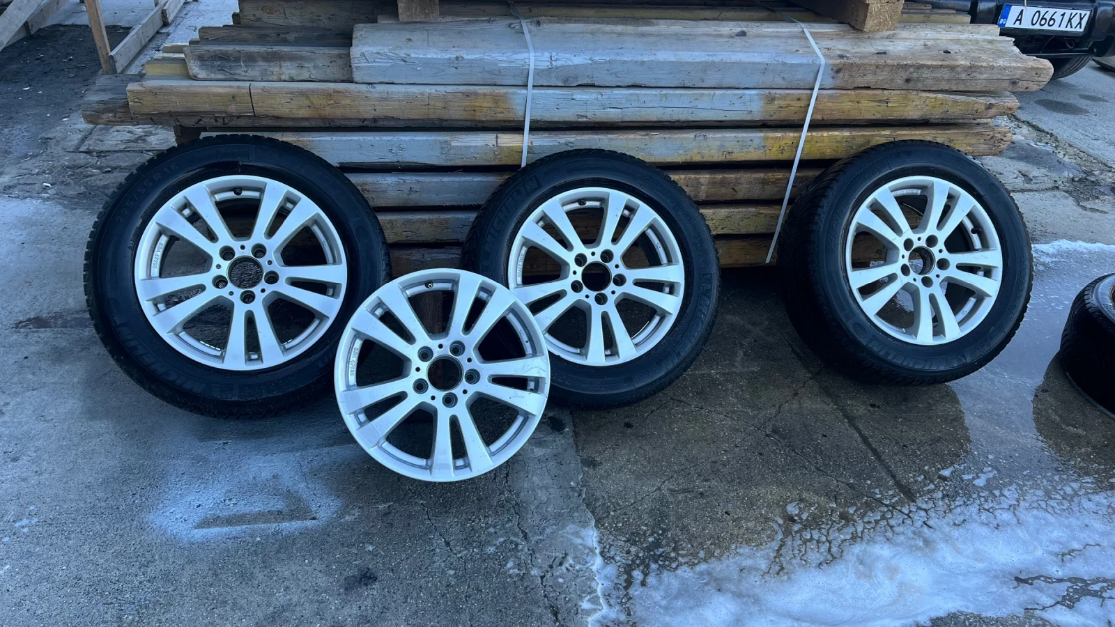    225/55R16  Mercedes-Benz E 220 | Mobile.bg   1